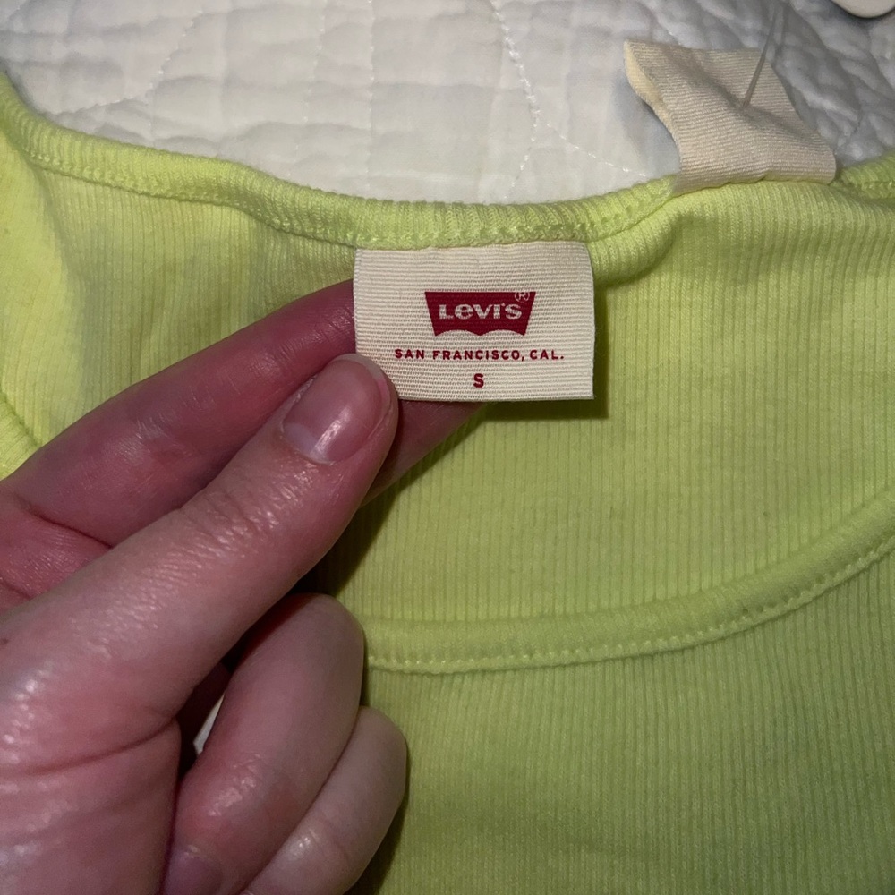 Levi's Green Fitted Short Sleeve Tee - Picture 6 of 7